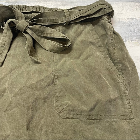 Ann Taylor Loft Olive Green Mini 100% Lyocell Skirt Women’s Medium Soft - Picture 4 of 6